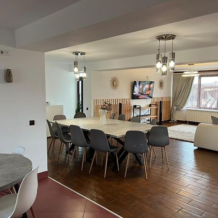 Vila Mik Guesthouse Săcele Buitenkant foto