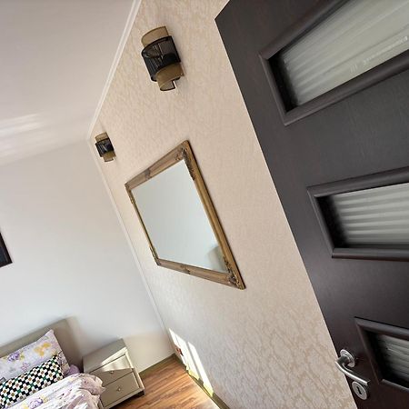 Vila Mik Guesthouse Săcele Buitenkant foto